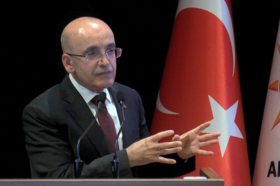 Bakan Şimşek: Artan petrol fiyatlarının enflasyon etkisini sınırlandırmak üzere çalışıyoruz