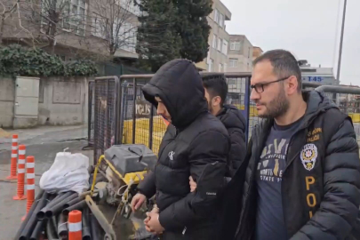 Küçükçekmece’de yeni silahını gösterirken arkadaşını öldürdü