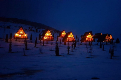 Yıldız Dağı'ndaki bungalov evler, bazı oteller ve telesiyej kullanıma kapatıldı