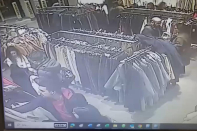 Taksim'de kılık değiştirerek 5 ayrı kafe ve mağazada hırsızlık yapan şüpheli tutuklandı