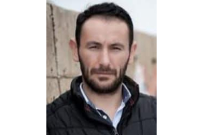 Yol kenarında yürürken otomobilin çarptığı yaya öldü