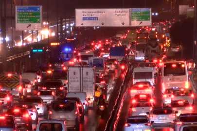 İstanbul'da trafik yoğunluğu yüzde 80'e ulaştı