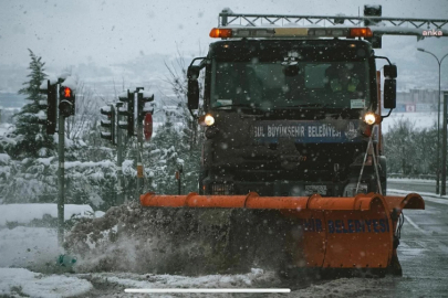 İstanbul'da kar alarmı! AKOM'dan yeni uyarı: Kuvvetli kar geliyor! Bu ilçelerde yaşayanlar dikkat!