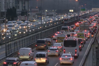 İstanbul'da trafik yoğunluğu yüzde 83'e ulaştı