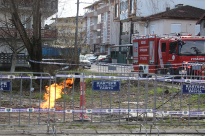 Kocaeli’de Metan Gazından Çıktığı Değerlendirilen Yangın Kontrollü Şekilde Sürüyor