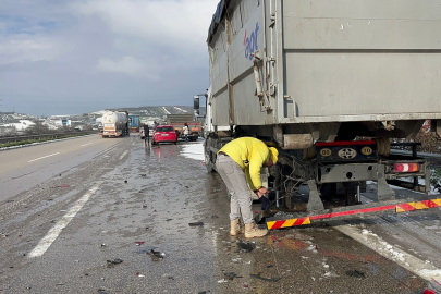 Bursa’da Kar Yağışında 25 Araçlık Zincirleme Kaza