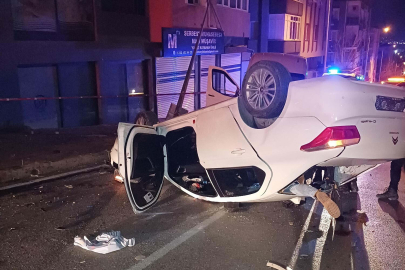İzmir'de 2 kişinin öldüğü kazada alkollü çıkan sürücüler tutuklandı
