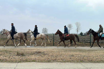 500 Yıllık Geleneği Yaşatmak İçin Yola Çıkan 3 İspanyol Müslüman Edirne'de Buluştu