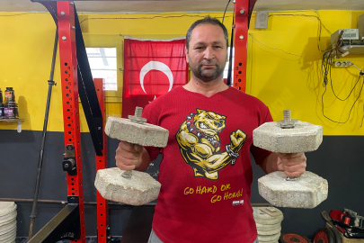 İnşaat Malzemeleriyle Çalıştı, Powerlifting’de Avrupa ve Asya Şampiyonu Oldu!