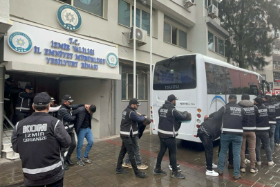 İzmir’de Organize Suç Operasyonu! Silahlar, Uyuşturucu ve Balistik Yelek Ele Geçirildi