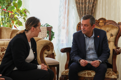 Özgür Özel’den Fırat Kozok ve Nagehan Akbulut’a Taziye Ziyareti