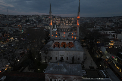 Üsküdar’da 350 Yıllık Çifte Ezan Geleneği Sürdürülüyor