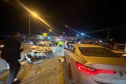 Etimesgut'ta 9 Araçlı Zincirleme Kaza: 4 Yaralı