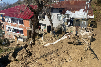 Rize'de Heyelan Nedeniyle Tahliye Edilen Ev Sayısı 16'ya Yükseldi