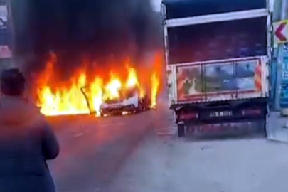 Avcılar’da Seyir Halindeki Otomobil Alev Aldı, 7 Araca Çarptı