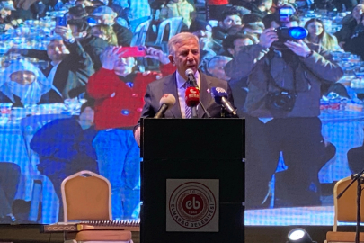 Mansur Yavaş: Fırsat bekleyecek, alçaklık edecek insanlardan değiliz