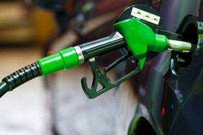 Otomobil sahiplerine müjde: Benzine büyük indirim