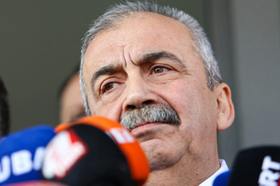 Sırrı Süreyya Önder'in sağlık durumuna ilişkin hastaneden ilk açıklama geldi