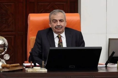 SON DAKİKA! Sırrı Süreyya Önder kalp krizi geçirdi