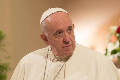 Papa Francis yaşamını yitirdi