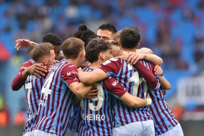 7 golün çıktığı maçta Trabzonspor, Alanyaspor'u yendi