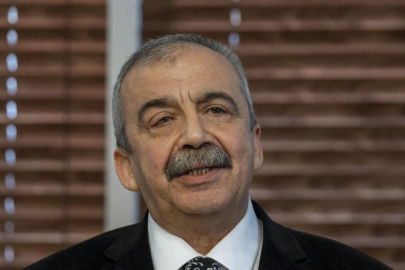 Sırrı Süreyya Önder hayatını kaybetti