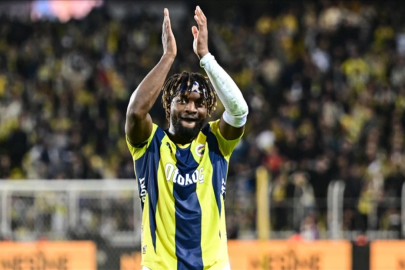 Allan Saint-Maximin Fenerbahçe'ye veda etti