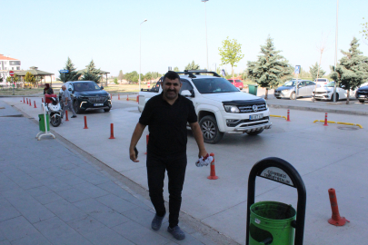 Kurban keserken bıçakla kendini yaraladı, 'daha önce hiç olmamıştı' dedi