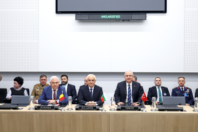 Bakan Güler, Bulgaristan Savunma Bakanı Zapryanov ve Romanya Savunma Bakanı Tilvar ile üçlü toplantı gerçekleştirdi