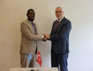Bakan Işıkhan, Somali Çalışma ve Sosyal İşler Bakanı Adan ile görüştü