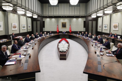 Kabine İsrail-İran gündemiyle toplanıyor