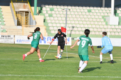 Ampute A Milli Takımı ile Kırşehir Kadın Futbol Takımı karşı karşıya geldi