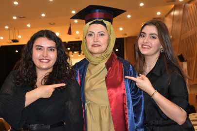 İki kanseri yendi, 49 yaşında üniversiteyi birincilikle bitirdi