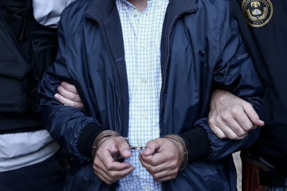 Kırmızı bülten ve ulusal seviyede aranan 12 suçlu Türkiye'ye getirildi