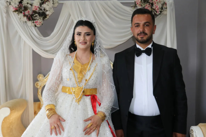 Van'da bir düğünde çifte 2 kilo altın, 6,5 milyon TL takıldı