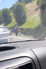 İstanbul- Esenler'de minibüs şoförü taksiye saldırdı; yolcular korkudan araçtan indi