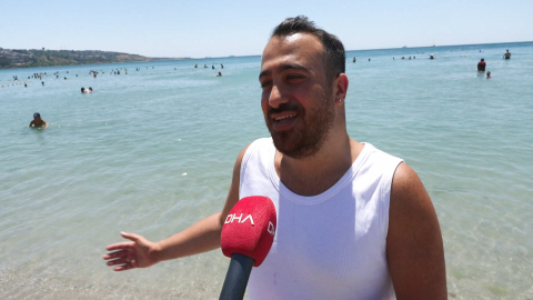 İstanbul- Sıcak havadan bunalanlar Büyükçekmece Albatros plajına akın etti