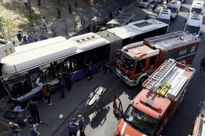 Ankara'da belediye otobüsü kaza yaptı: 20 yaralı