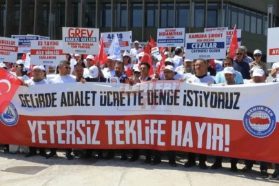 Memurlar zam teklifini beğenmedi: İş bırakma eylemine gittiler
