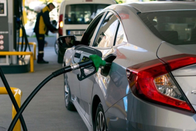 Petrol düşerken benzin yükseliyor: Depo doldurmak 2.642 TL’ye çıkıyor