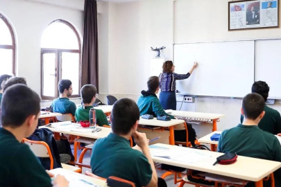 Orta okul ve liselerde yeni dönem başlıyor: Bu yıldan itibaren tüm öğrencilere uygulanacak