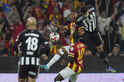 Beşiktaş, Göztepe'ye yenildi