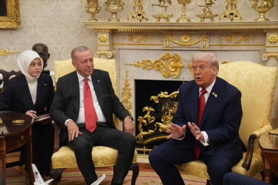 Donald Trump'tan Cumhurbaşkanı Erdoğan'a övgüler: Saygı duyuyorum