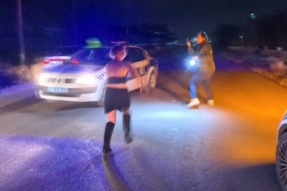 Aksaray'da 'Valiyi arayacağım' diyen alkollü sürücüye işlem yapan polislere başarı belgesi