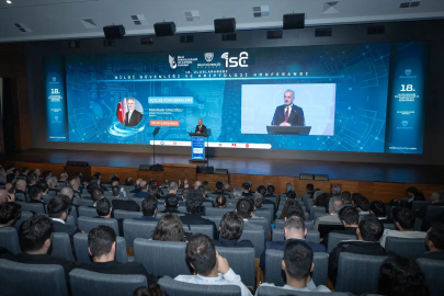 Abdulkadir Uraloğlu açıkladı: Vatandaşları dolandırmaya yönelik kurulan 74 bin 205 alan adı engellendi