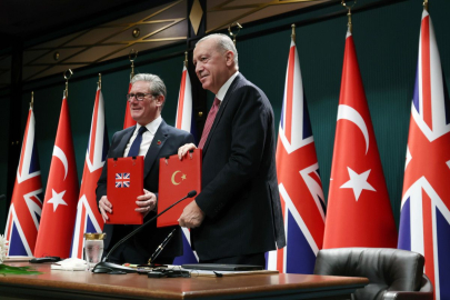 Cumhurbaşkanı Erdoğan ile İngiltere Başbakanı Starmer Eurofighter anlaşmasını imzaladı