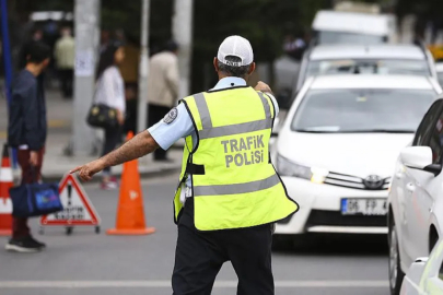 Yeni trafik cezaları kanunu askıya alındı