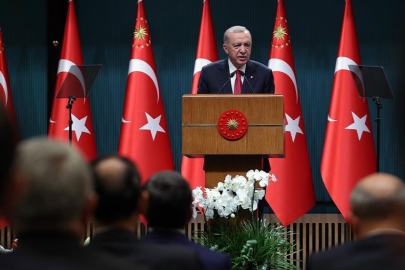 Kabine toplantısı başladı, gündemde uçak kazası var