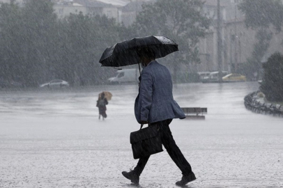 Yağışlı günler yurdu esir alıyor: Sıcaklıklarda 8-9 derece artış görülecek