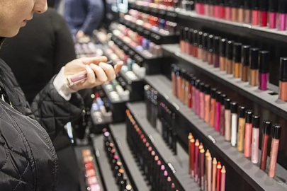 Türkiye’nin ünlü kozmetik devine şok ceza; 11 ürün için bakanlık harekete geçti